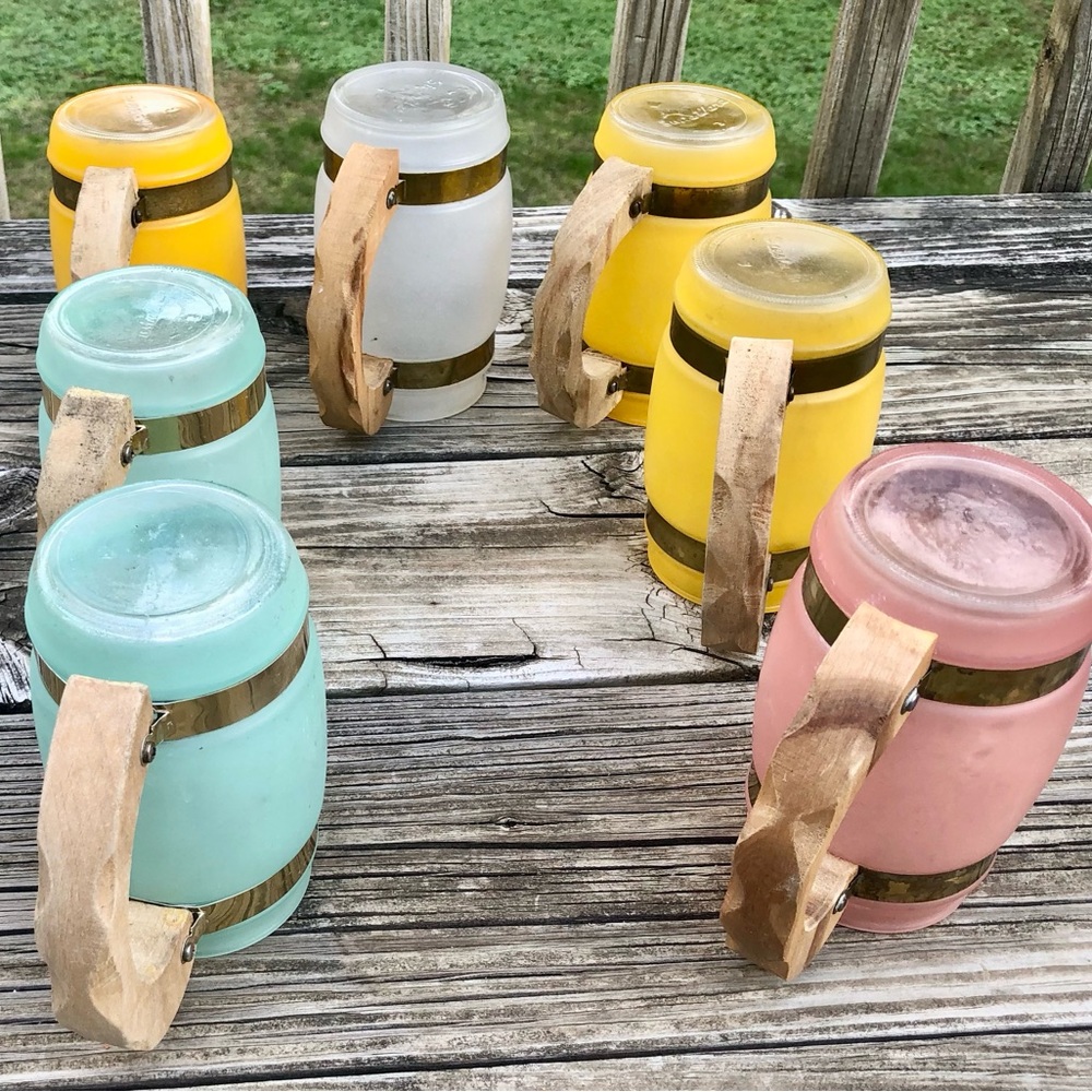 Vtg Fiesta ware glasses w/ wood handles